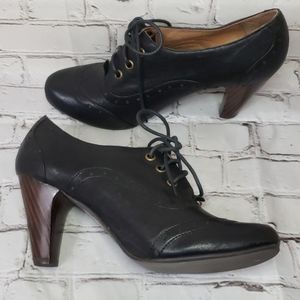 👑Crown Vintage👑 Sassy Oxford Heels